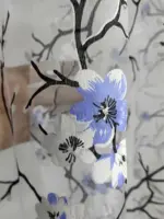 Купити тюль із квітами блакитного відтінку для кухні